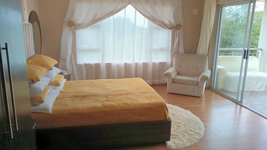 5 Bedroom Property for Sale in Gonubie Eastern Cape